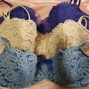 Lot of b.tempted Ciao Bella balconette bras 36-38B